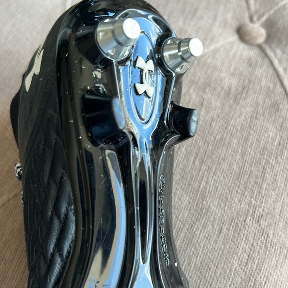 Women’s soccer cleats with metal studs - Picture 6 of 6